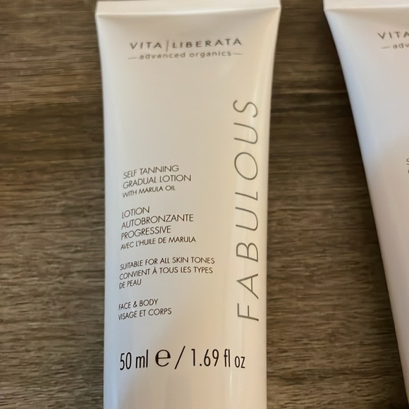 Vita Liberata Self Tanning Gradual Lotion - Picture 2 of 4